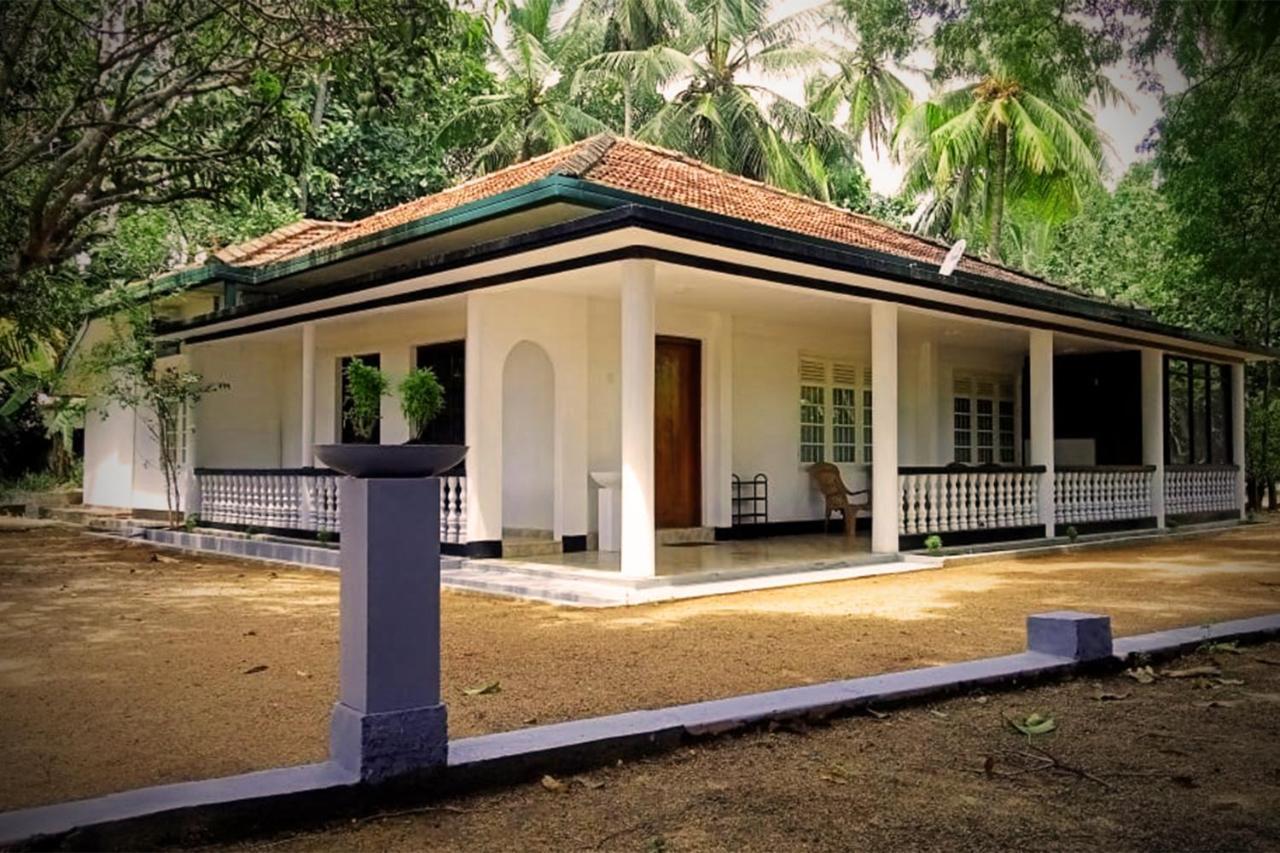 Abhaya Resorts Anuradhapura Buitenkant foto