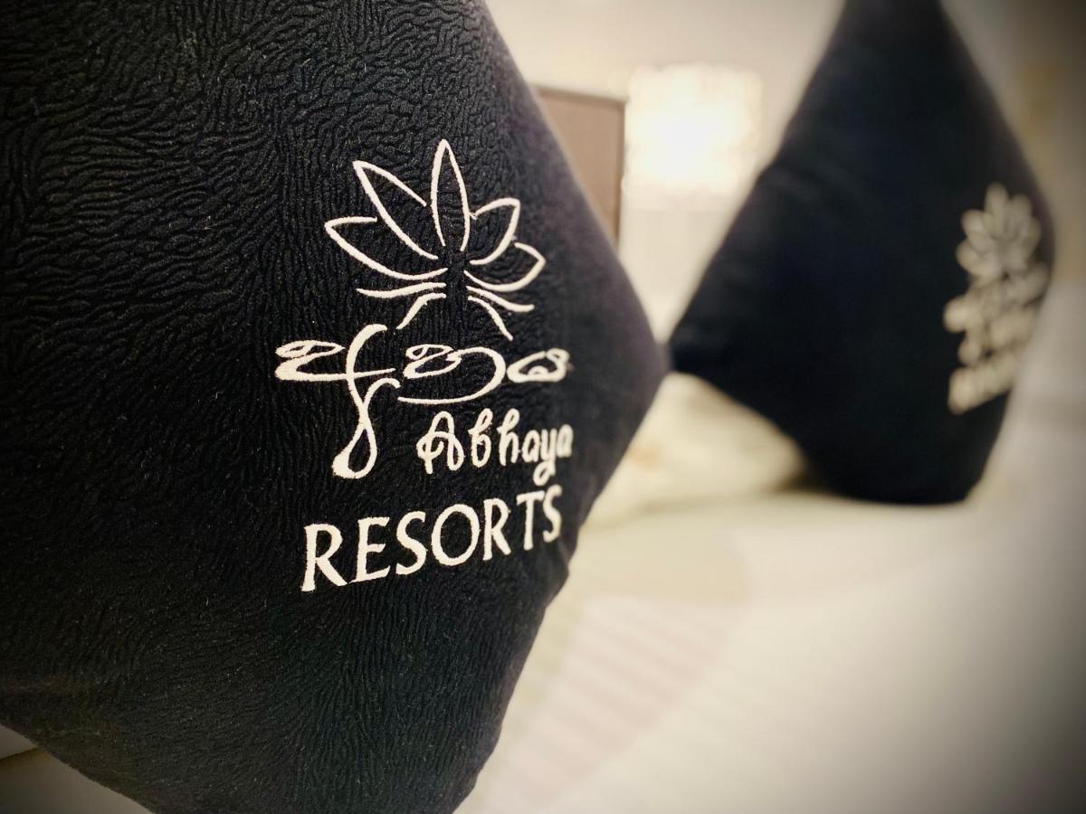 Abhaya Resorts Anuradhapura Buitenkant foto