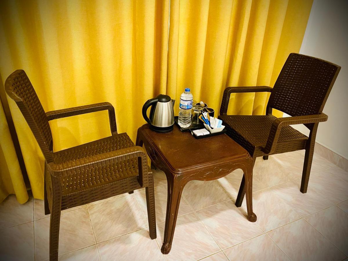 Abhaya Resorts Anuradhapura Buitenkant foto
