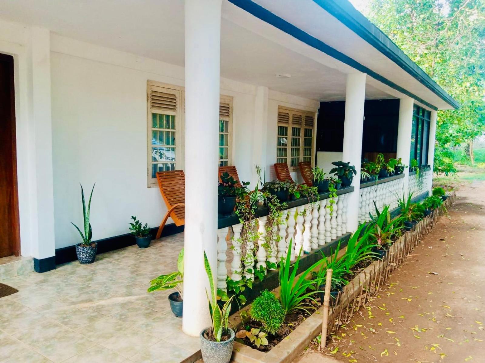 Abhaya Resorts Anuradhapura Buitenkant foto